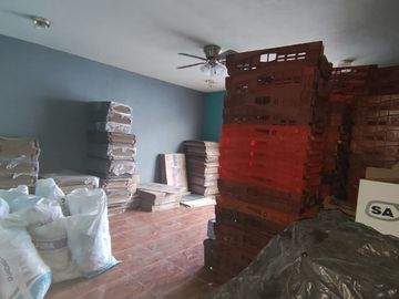Casa y/o Bodega en Mercado de Abastos