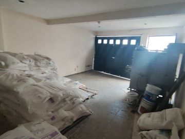 Casa y/o Bodega en Mercado de Abastos