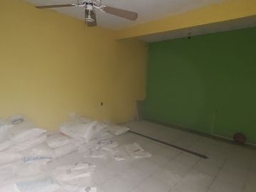 Casa y/o Bodega en Mercado de Abastos