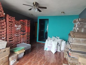 Casa y/o Bodega en Mercado de Abastos