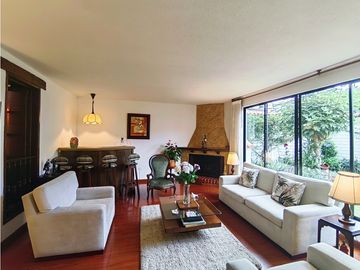 VENTA CASA PONTEVEDRA BOGOTA