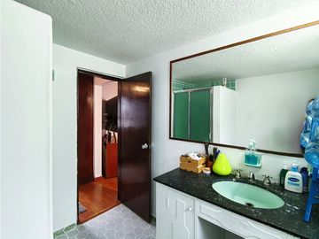 VENTA CASA PONTEVEDRA BOGOTA