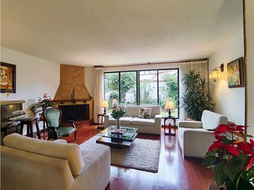 VENTA CASA PONTEVEDRA BOGOTA