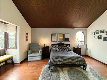 VENTA CASA PONTEVEDRA BOGOTA