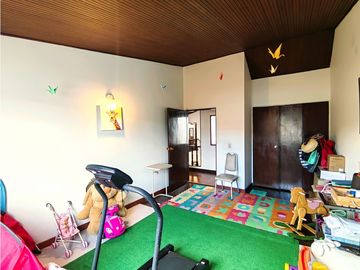 VENTA CASA PONTEVEDRA BOGOTA