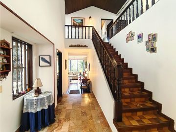 VENTA CASA PONTEVEDRA BOGOTA