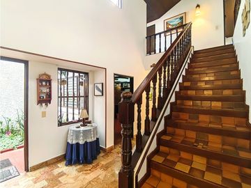 VENTA CASA PONTEVEDRA BOGOTA