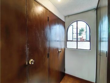 VENTA CASA PONTEVEDRA BOGOTA