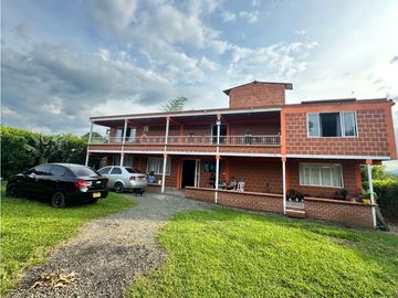Se Vende Casa campestre, Morelia