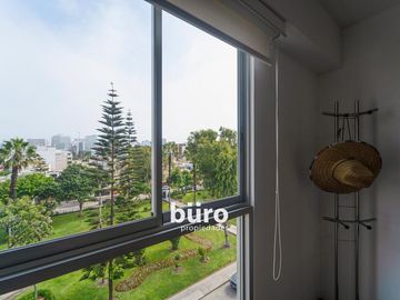 LINDO DEPARTAMENTO EN VENTA CON VISTA A PARQUE EN MAGDALENA LÍMITE SAN ISIDRO