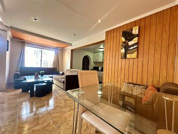 SE VENDE AMPLIA Y LUMINOSA CASA  / 6D / 3B /  2E / MACUL