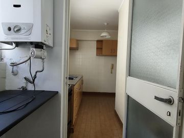 Av. San Juan al 3300 Departamento en Boedo 4 ambientes CON COCHERA