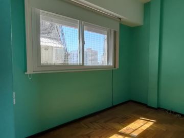 Av. San Juan al 3300 Departamento en Boedo 4 ambientes CON COCHERA