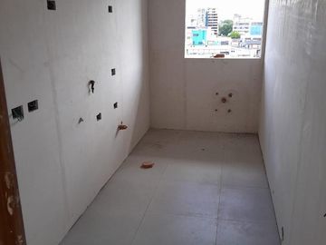 Edificio en construcción Departamento en venta de amplios 2 ambientes en San Martín centro