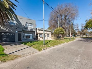 VENTA/PERMUTA - Casa - 3 dormitorios - Parque Casado, Rosario