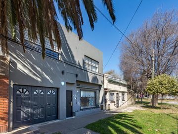 VENTA/PERMUTA - Casa - 3 dormitorios - Parque Casado, Rosario