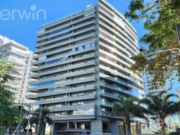 Departamento 2 ambientes con balcon y 2 cocheras - Pto. de Olivos