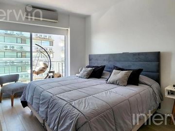 Departamento 2 ambientes con balcon y 2 cocheras - Pto. de Olivos