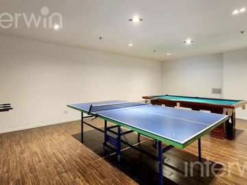 Departamento 2 ambientes con balcon y 2 cocheras - Pto. de Olivos