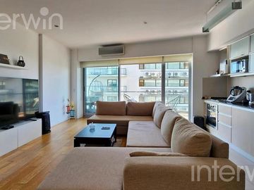 Departamento 2 ambientes con balcon y 2 cocheras - Pto. de Olivos