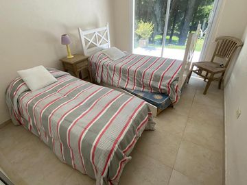 CASA, VENTA, BARRIO RESIDENCIAL I, LOTE AL 400 5 AMBIENTES
