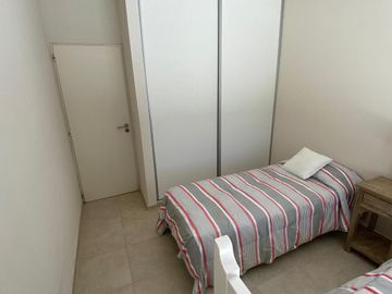 CASA, VENTA, BARRIO RESIDENCIAL I, LOTE AL 400 5 AMBIENTES
