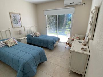 CASA, VENTA, BARRIO RESIDENCIAL I, LOTE AL 400 5 AMBIENTES