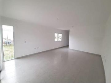 Casa en  VENTA/ALQUILER LAGUNA AZUL EZEIZA