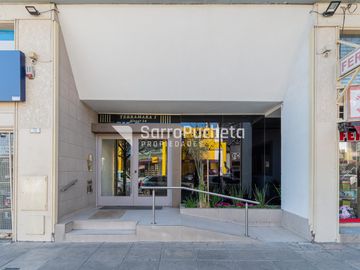 Venta departamento 2 ambientes con cochera en Ramos Mejía.