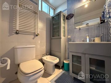 Piso de 3 ambientes de categoría en Caballito!