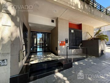 Piso de 3 ambientes de categoría en Caballito!