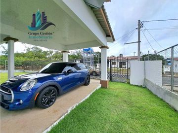 VENDO CASA AMOBLADA EN BOQUETE