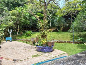 CASA CAMPESTRE / CERRO AZUL / 2,627m2 / 3 HABITAC. / AMPLIO TERRENO YG