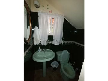CASA CAMPESTRE / CERRO AZUL / 2,627m2 / 3 HABITAC. / AMPLIO TERRENO YG