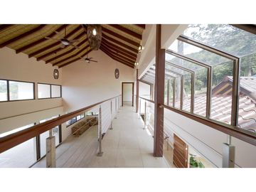CASA DE LUJO / VERACRUZ / 20,234m2 / 4 HABITACIONES / CON VISTA AL MAR
