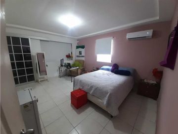 SAN ANTONIO / CASA DE DOS NIVELES / 3 RECAMARAS / OFICINA / 258M2 / YL