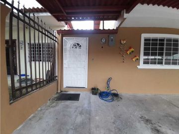 SAN ANTONIO / CASA DE DOS NIVELES / 3 RECAMARAS / OFICINA / 258M2 / YL