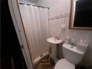 SAN ANTONIO / CASA DE DOS NIVELES / 3 RECAMARAS / OFICINA / 258M2 / YL