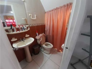 SAN ANTONIO / CASA DE DOS NIVELES / 3 RECAMARAS / OFICINA / 258M2 / YL