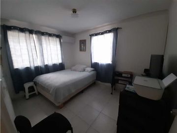SAN ANTONIO / CASA DE DOS NIVELES / 3 RECAMARAS / OFICINA / 258M2 / YL