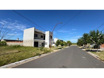 Venta de hermoso lote en zona El Triangular.