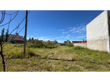 Venta de hermoso lote en zona El Triangular.
