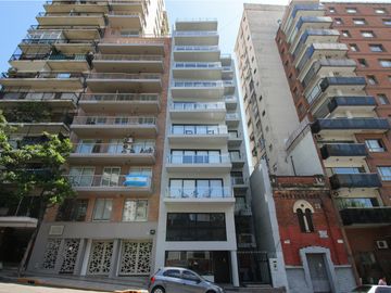 1 ambiente gran al frente con bacón corrido, a metros de Puerto Madero