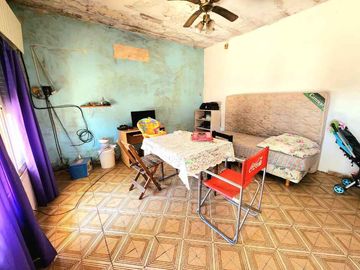Casa con Departamento en venta en Ituzaingo Norte