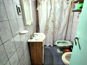 Casa con Departamento en venta en Ituzaingo Norte