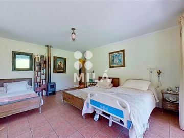 Casa en Venta en Parcela de agrado 3.7ha casa colonial