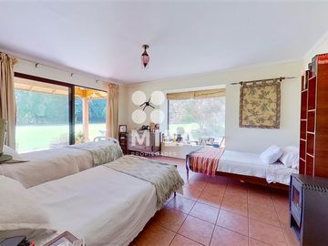 Casa en Venta en Parcela de agrado 3.7ha casa colonial