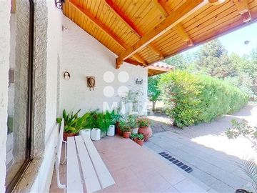 Casa en Venta en Parcela de agrado 3.7ha casa colonial