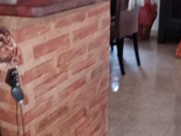 Casa en venta - 2 Dormitorios 2 Baños - 2.400Mts2 - Chascomús