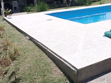 Casa en venta - 2 Dormitorios 2 Baños - 2.400Mts2 - Chascomús